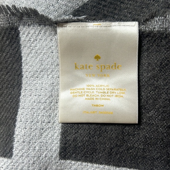 Kate spade grey reversible Throw - Picture 3 of 3